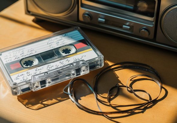easily playable 90s hits